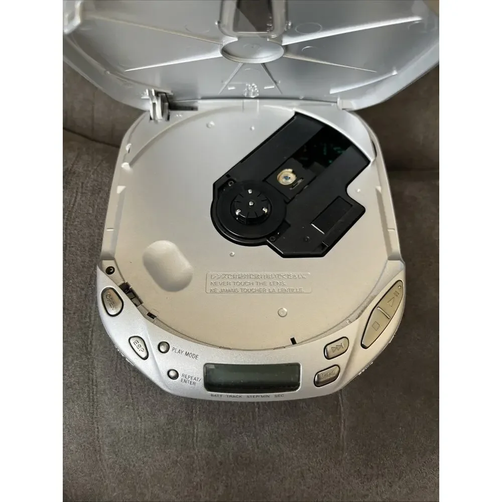 SONY Discman ESP2 Portable CD Player D-E451 - Tested